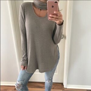 Mrsalliexo Dusty Taupe Waffle Choker Top